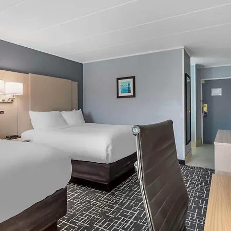 Comfort Inn Hyannis - Cape Cod Exterior photo